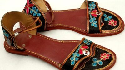 Are Sandals For Men Stylish? | Wear Sandals And Look Attractive