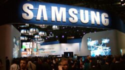 File:Samsung SGH-E720 closed.JPG - Wikimedia Commons