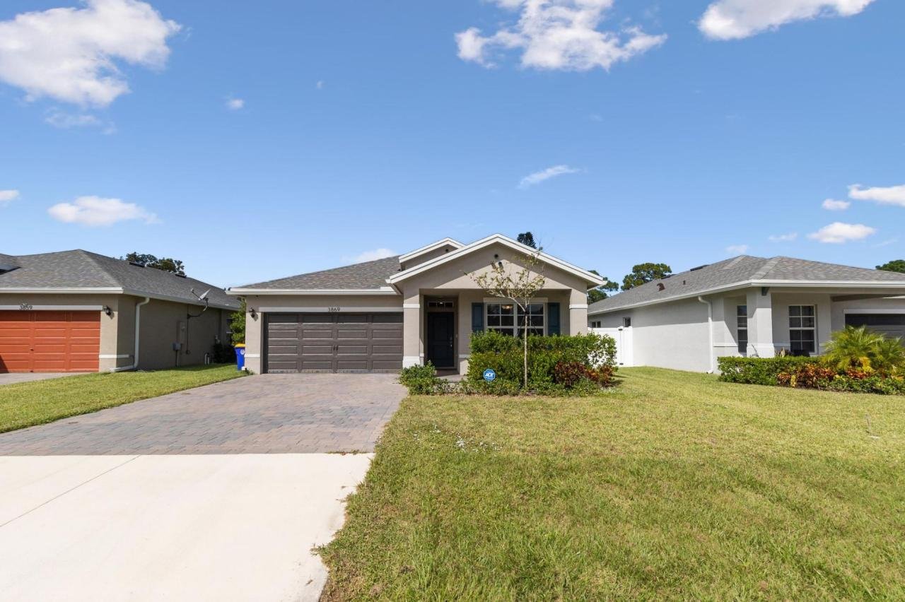 Veterans: 5 Reasons to Use a Military-Friendly Real Estate Agent