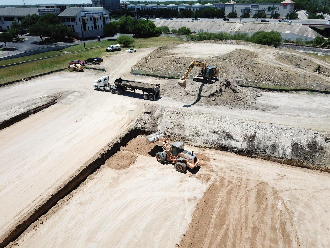 How to Buy Distressed Commercial Real Estate - Casey Dev