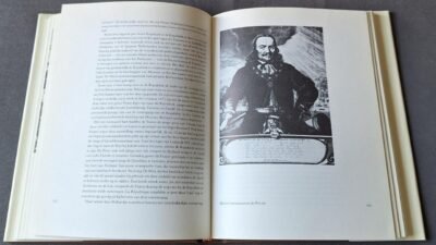 van clef jewelry Elegance Redefined