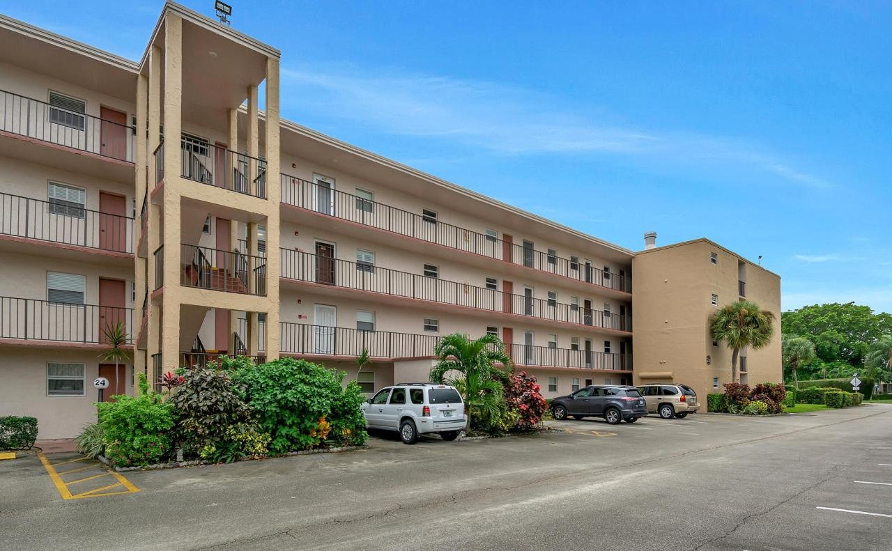 Hypoluxos Mariners Cay Co - 7 properties for sale, Hypoluxo,33462 FL ...