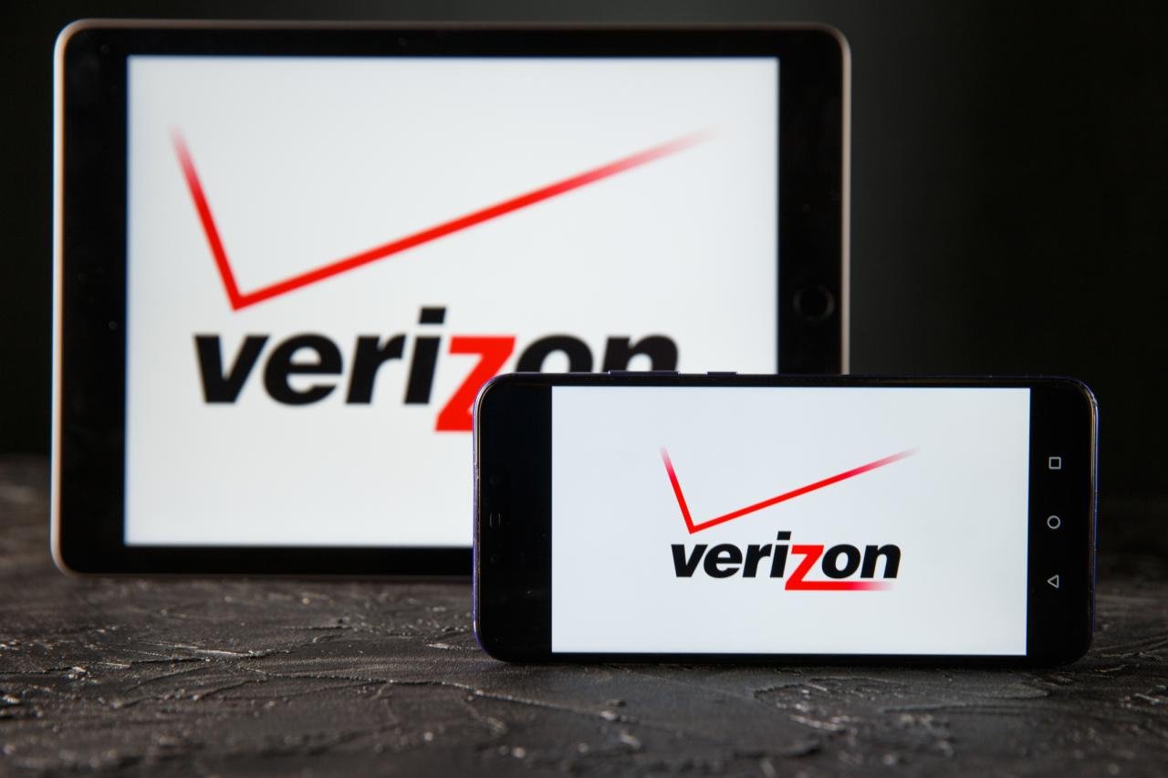 Verizon's new plans raise prices for more data