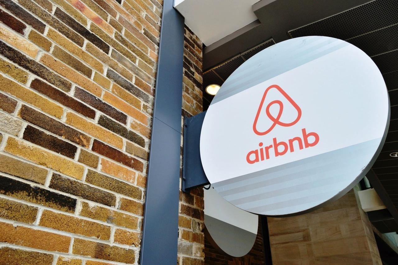 Airbnb Plus: New luxury service offers standardized, hotel-like stays ...