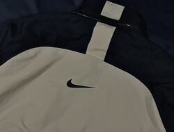 Logo Fleece Jacket The Ultimate In Comfort And Style