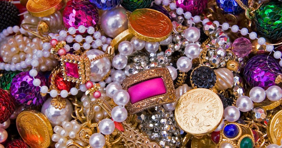 Sell Jewelry Near Me: How to Get Rid of Rings, Watches, and More